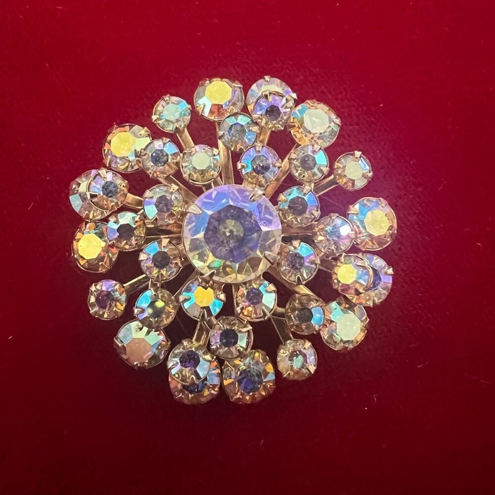 Vintage Large Selini Aurora Borealis Rhinestone Brooch Gold Tone Circle Floral